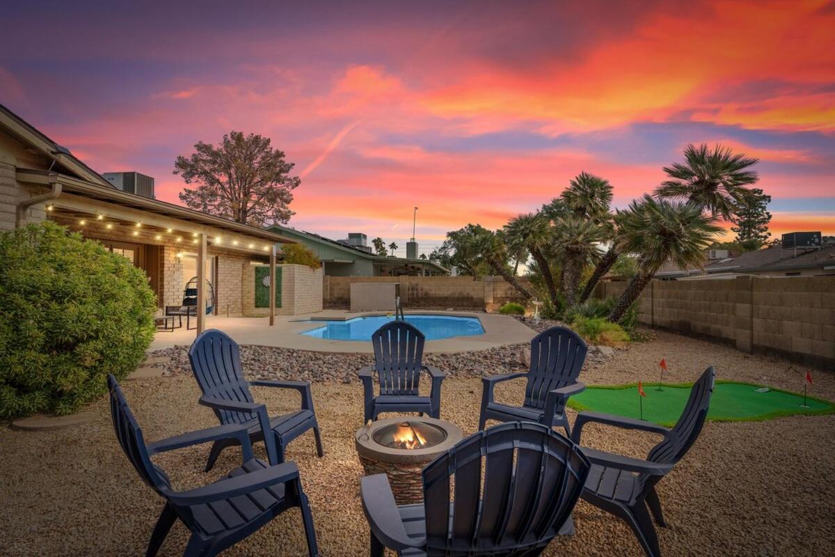 Desert Oasis With Pool And Games Phoenix Exterior photo