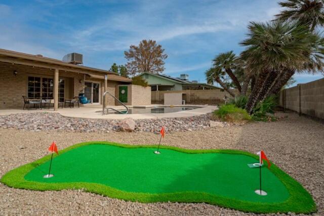 Desert Oasis With Pool And Games Phoenix Exterior photo